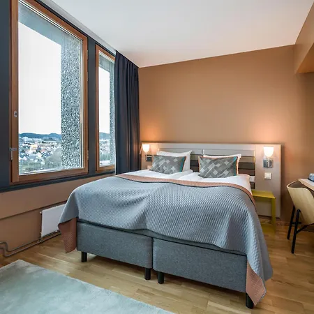 Quality 33 Hotel 4*